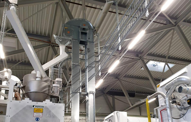 Foto Kabelverlegung Gittersystem